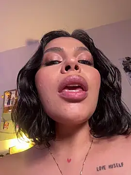 XXX chat uživo modela GigiiStone