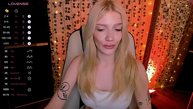 Chat XXX en directo de AnyaTaylor_