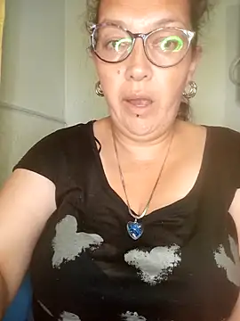 دردشة _Saraqueen الجنسية المباشرة