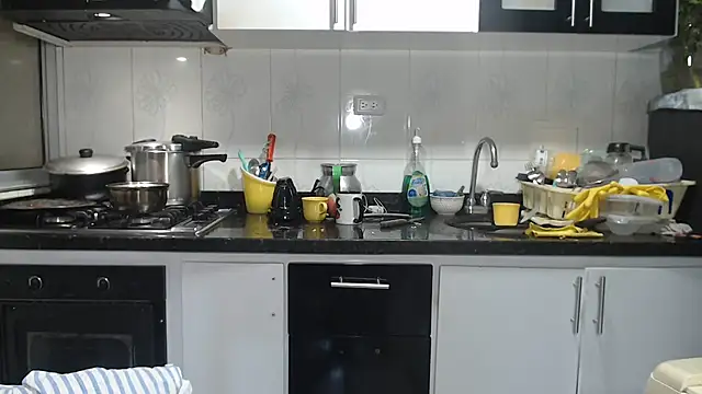 Chatroom XXX en direct de kateleyagrey