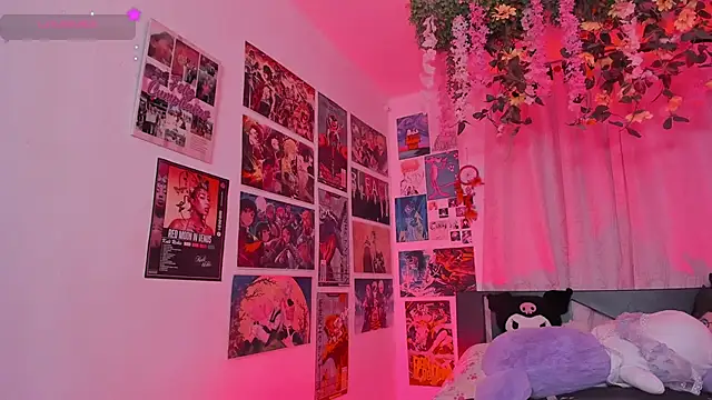 MissCurvyTop Show Webcam