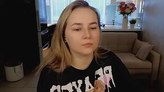 Živý XXX chat Mira_Mermayd