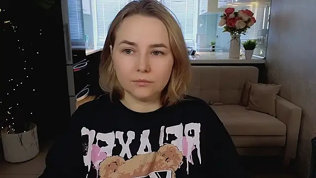 Mira_Mermayd Adlı Modelin Canlı XXX Sohbeti