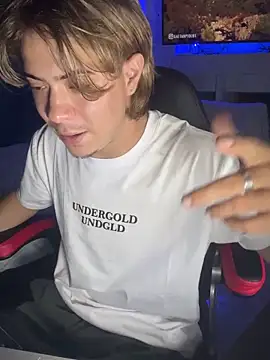 Chat XXX en directo de AngelLatinBoy