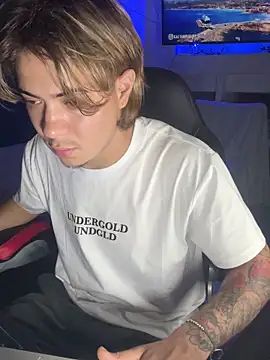 AngelLatinBoy Webcam-Show