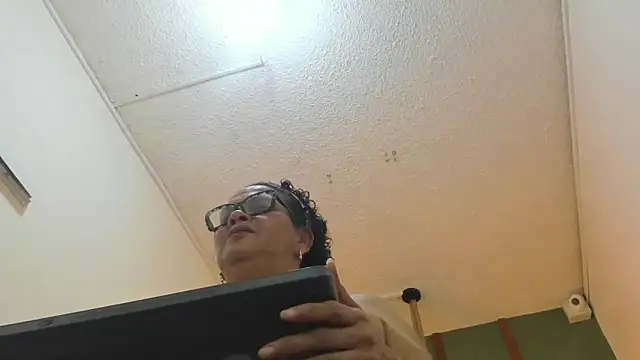 Chat XXX ao vivo de DinaDIRTY