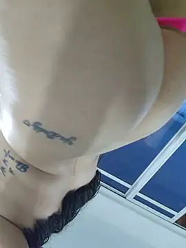 Pretty_Julieta Live XXX-Chat