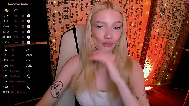 Chat +18 de AnyaTaylor_ ao vivo