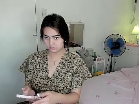 Chat +18 de nica_doll ao vivo