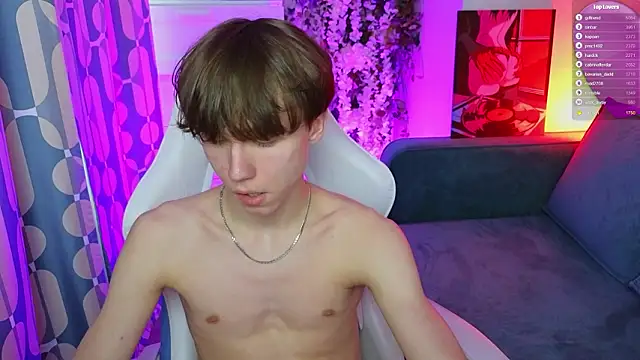 cuMte_boy 在線直播表演