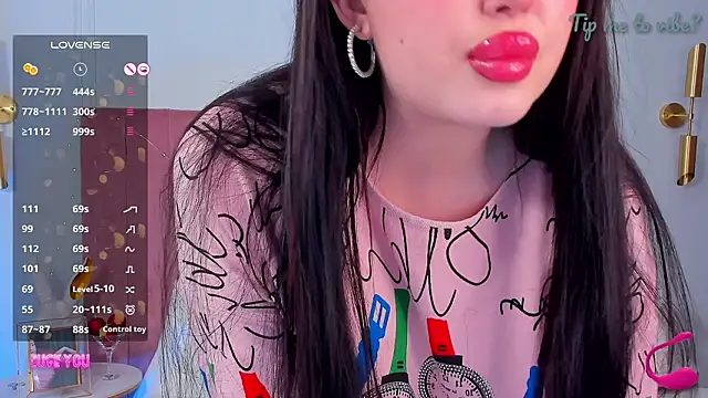 Онлайн чат XXX Mayzzie