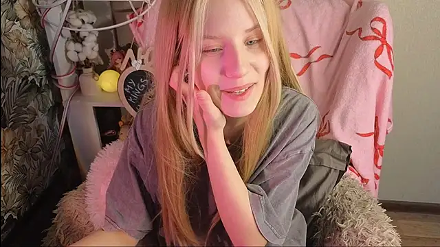 Chatroom XXX en direct de sarakaell