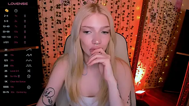 AnyaTaylor_ লাইভ XXX চ্যাট