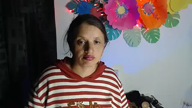 XXX chat uživo modela kattydirtylol