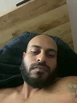 islandvybee55 Show Webcam