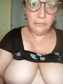 _Saraqueen 现场XXX聊天