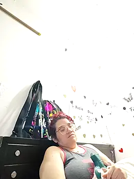 karlythoth@xh live XXX chat