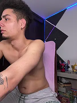 bigryann23 – Naživo XXX chat