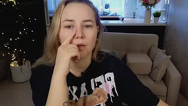 Chatroom XXX en direct de Mira_Mermayd