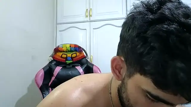 JackyroseのライブXXXチャット