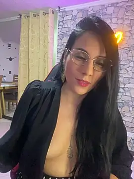 Miaswwe Adlı Modelin Canlı XXX Sohbeti