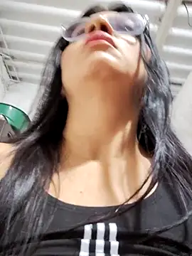 Linda_Lars 现场XXX聊天