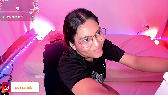 AnneteLynchのライブXXXチャット