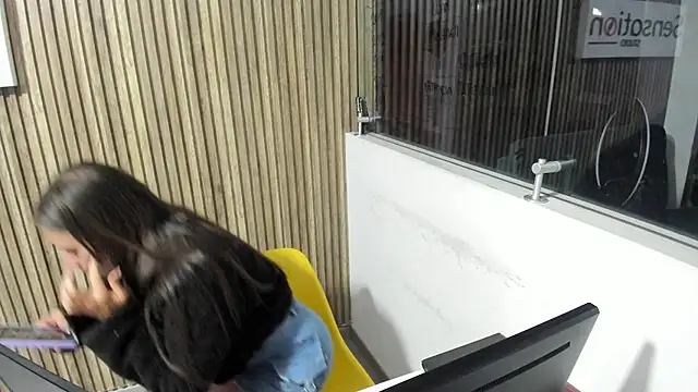 Онлайн чат XXX Scarlett21__