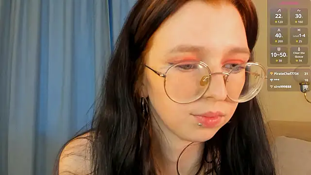 Chat XXX ao vivo de CosmicGleam