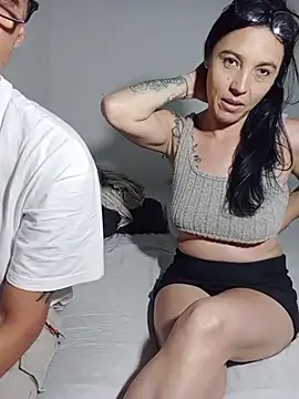 KarameloVzla 现场XXX聊天