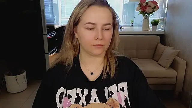 Mira_Mermayd's Live XXX Chat