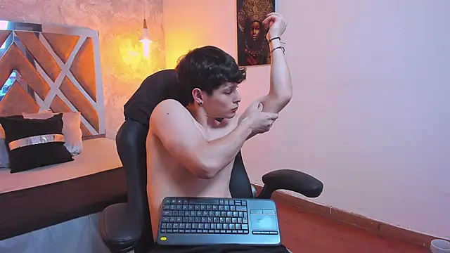 Pokazy przed kamerką – kraven_lust