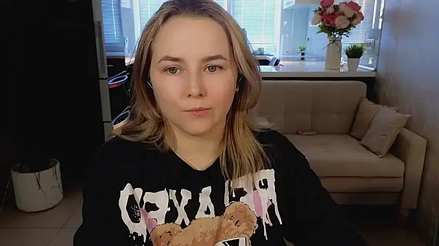 Mira_Mermayd's Live XXX Chat