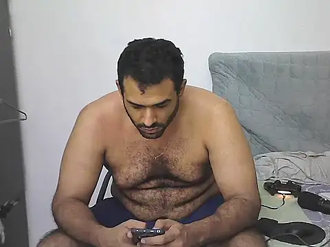 AlphaLatinoBear Live XXX Chat