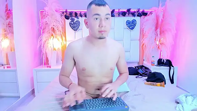 Max_Huntter Live XXX Chat