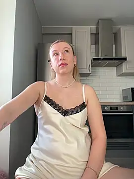 Kittie_Valentine 即時 XXX 聊天