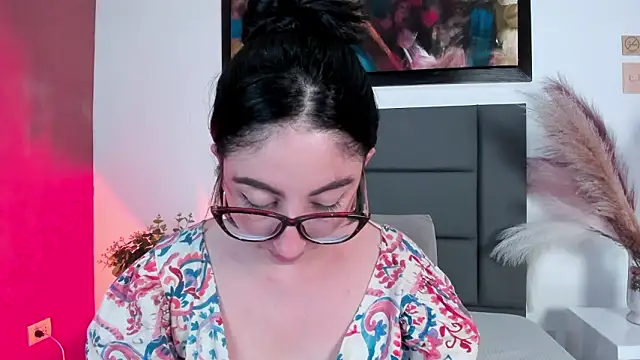 EmilywatsonnのライブXXXチャット