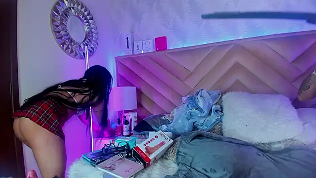 _raven_black's Live XXX Chat