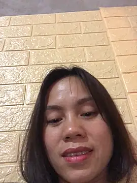 Sarahkiu – Live XXX-chat