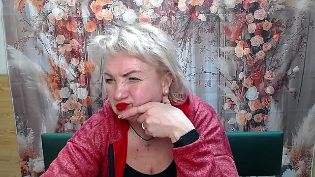 RenataDaster Chat XXX in diretta