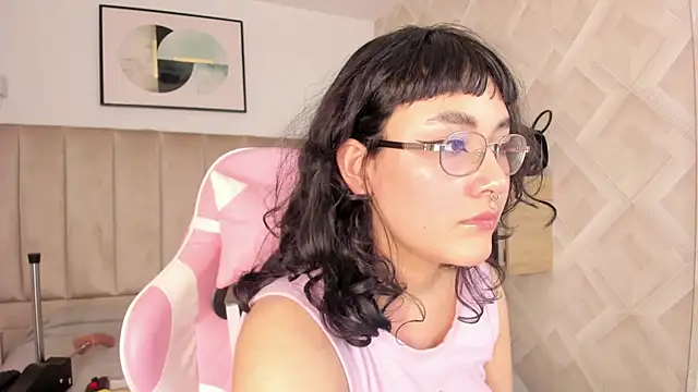 Haru_Bonny Adlı Modelin Canlı XXX Sohbeti