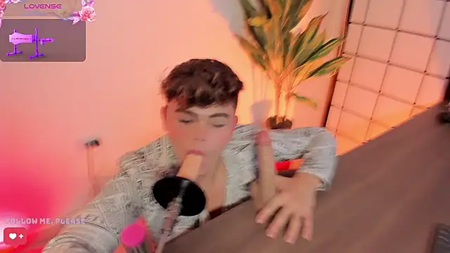 PRINCE_STEV's Live XXX Chat