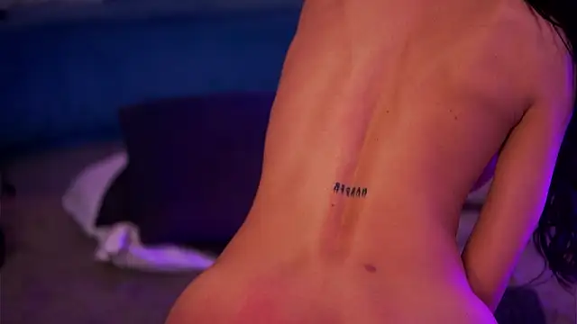 แชท XXX สดของ ChicaOra