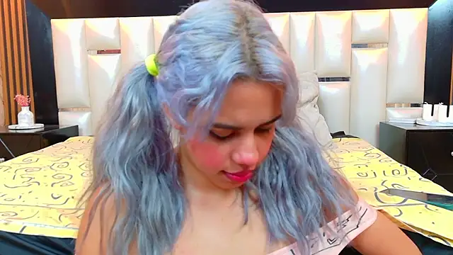 AlanaHouston Adlı Modelin Canlı XXX Sohbeti