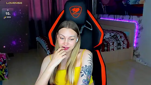 BiMolly Adlı Modelin Canlı XXX Sohbeti