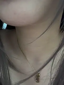 LylyPink68 网络视讯表演