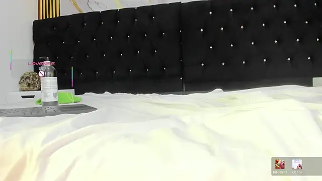 แชท XXX สดของ VanessaHard_as