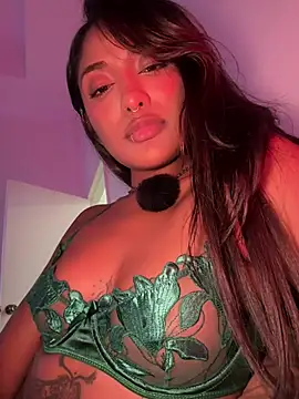 XXX chat uživo modela VictoriaFeller