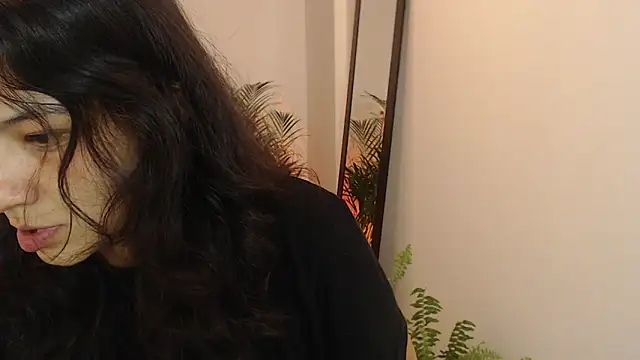 Chat XXX ao vivo de Asaray_T