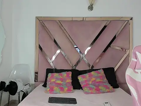 Chat +18 de Angell_cherryht ao vivo